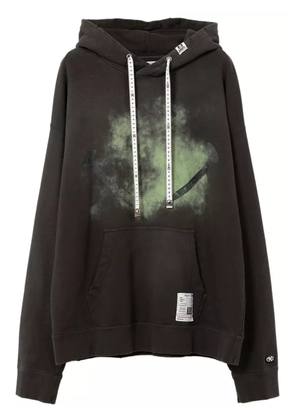 Maison MIHARA YASUHIRO smiely face-print distressed hoodie - Black