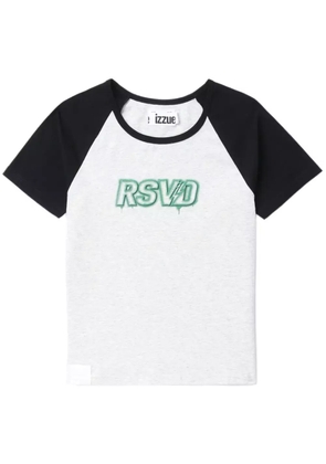 izzue logo-print colourblock T-shirt - White