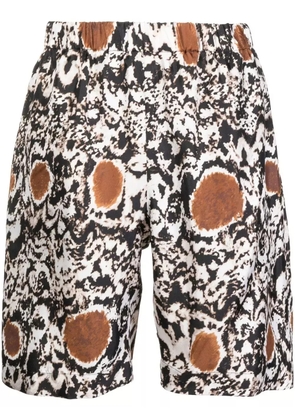Edward Crutchley silk abstract-pattern shorts - White