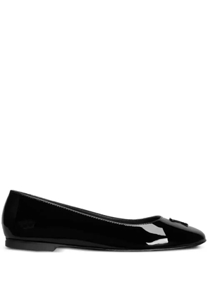 AMI Paris logo-embossed leather ballerina shoes - Black