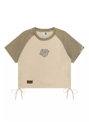 AAPE BY *A BATHING APE® logo-embroidered T-Shirt - Neutrals