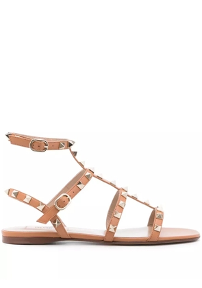 Valentino Garavani Rockstud strappy sandals - Brown