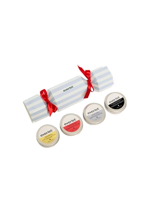 Everist The Everist Holiday Cracker in Beauty: NA.