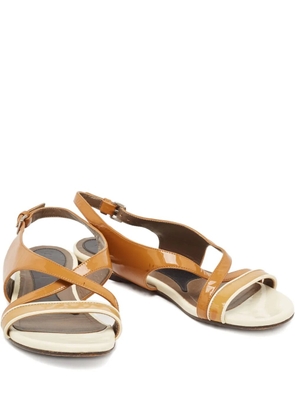 Marni Pre-Owned 2023 patent leather cross-straps flat sandals - Brown