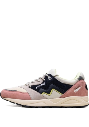 Karhu Aria 95 panelled trainers - Pink
