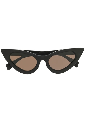 Kuboraum cat eye sunglasses - Black