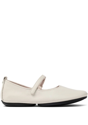 Camper Right Nina leather ballerina shoes - Neutrals