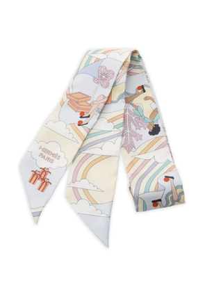 Hermès Pre-Owned 20s Carres Volants silk scarf - Blue