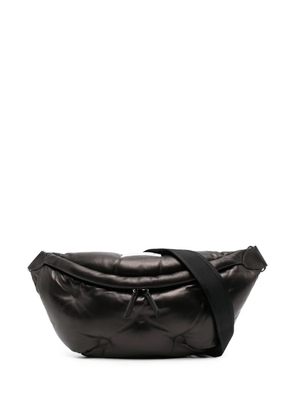 Maison Margiela logo-patch leather belt bag - Black