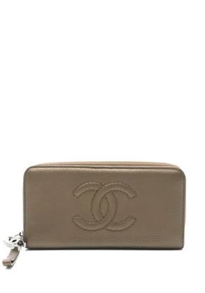 CHANEL Pre-Owned chain-detail zip wallet - Green