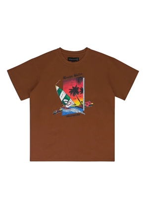 Who Decides War graphic-print T-shirt - Brown