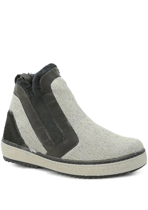 La Mondiale pony-fur panelled boots - White