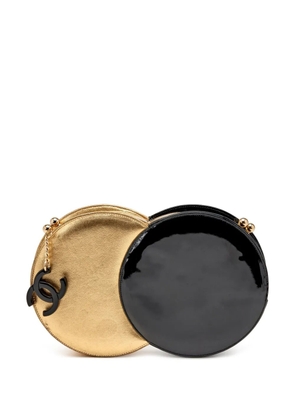 CHANEL Pre-Owned Double Circle metallic clutch bag - Gold