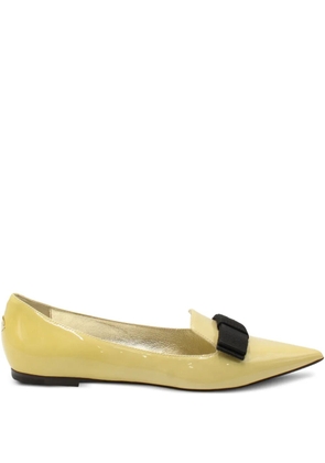 Jimmy Choo Pre-Owned Gala bow-detail patent-leather ballet flats - Yellow