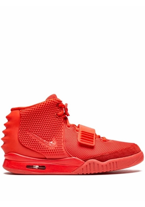 Nike Air YEEZY 2 SP 'Red October' sneakers
