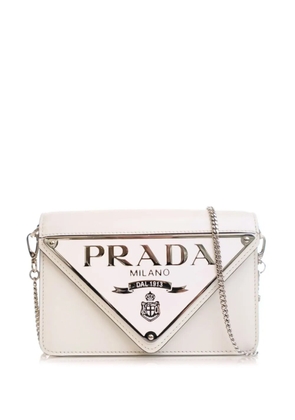 Prada Pre-Owned 2013-2025 Spazzolato Triangle Logo Plate Flap Chain crossbody bag - White