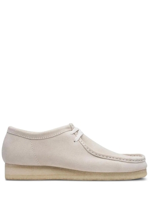 Clarks Originals Wallabee 'OFF WHITE SUEDE' desert boots - Neutrals