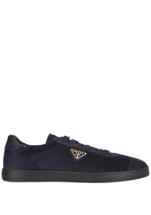 Prada logo-plaque suede sneakers - Blue