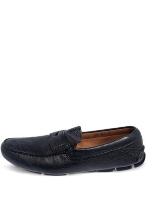 Prada Pre-Owned logo-lettering loafers - Blue