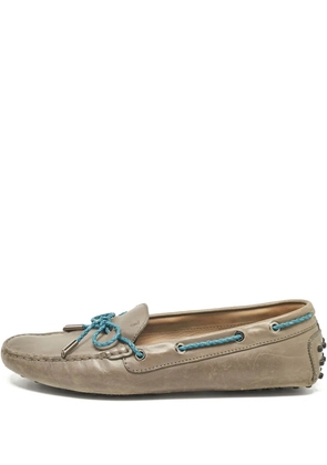 Tod's Vintage pre-owned leather boat shoes - Grey