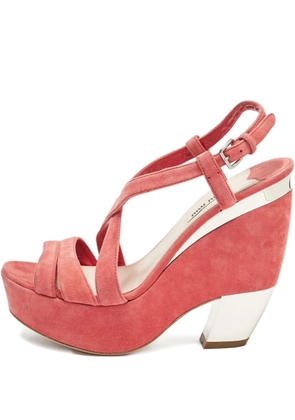 Miu Miu Pre-Owned suede platform sandals - Pink