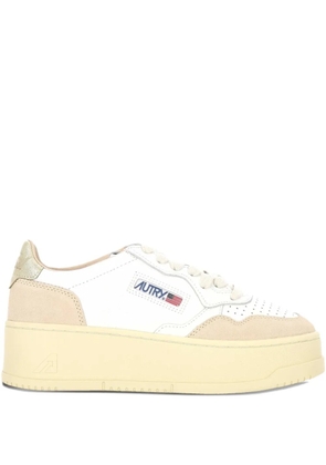 Autry 40mm Medalist low-top trainers - White