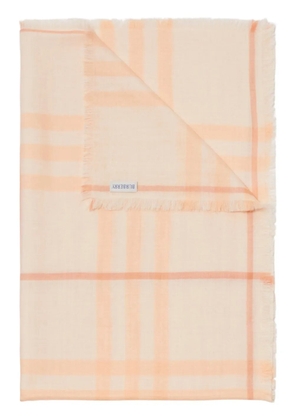 Burberry checkered reversible frayed scarf - Pink