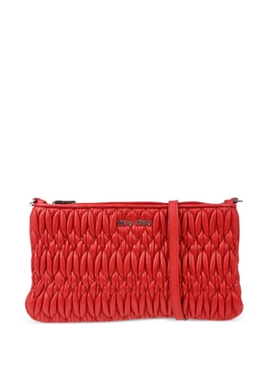 Miu Miu Pre-Owned 2000s matelassé crossbody bag - Red