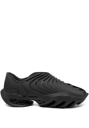 ALIVEFORM Stratum Fang trainers - Black