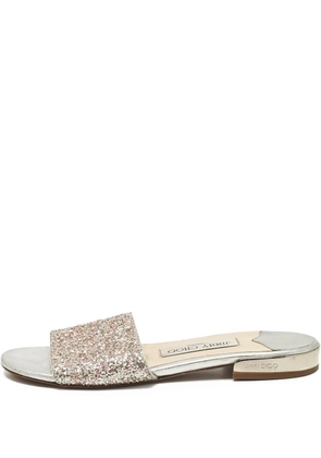 Jimmy Choo Pre-Owned shiny leather sandals - Grey