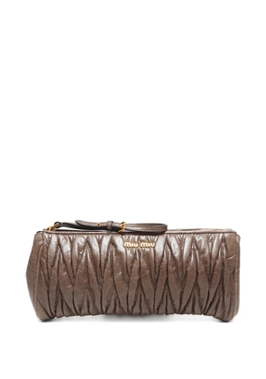Miu Miu Pre-Owned 2000-2015 Matelasse clutch bag - Neutrals