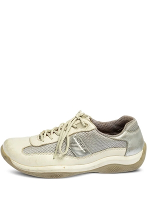 Prada Pre-Owned metallic-effect sneakers - Grey