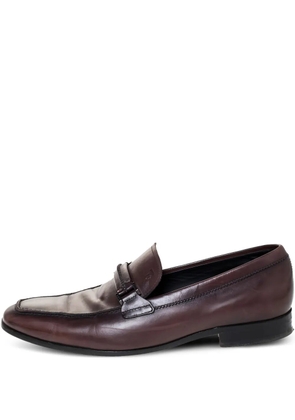 Tod's Vintage pre-owned Gommino embellished leather loafers - Brown