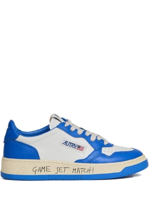 Autry Medalist low leather sneakers - White