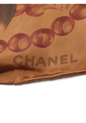 CHANEL Pre-Owned 1986-1988 floral-pattern silk scarf - Brown