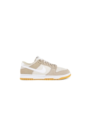 Dunk Low SE Sneakers