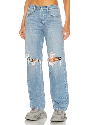 GRLFRND Bella Low Rise Boyfriend in Fairfax - Denim-Light. Size 25 (also in 26, 27, 28, 30).