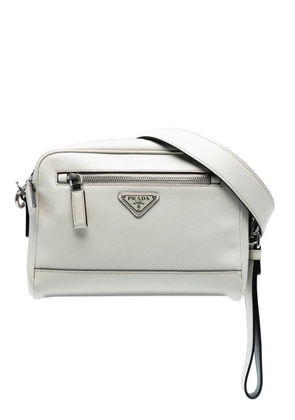 Prada Pre-Owned 2013-2025 Saffiano Travel Triangle Wristlet crossbody bag - White