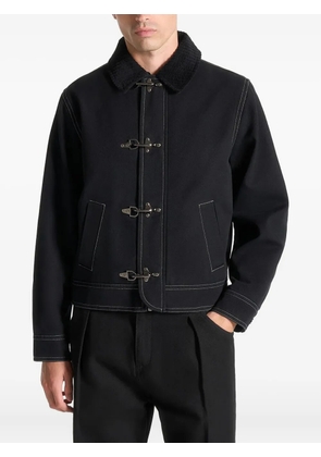 Manière De Voir Nino clasp-detail stitch jacket - Black