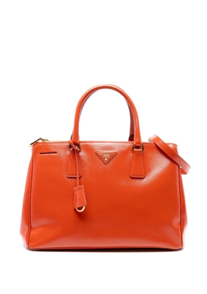 Prada Pre-Owned 2010-2025 Medium Saffiano Vernice Galleria Double Zip satchel - Orange