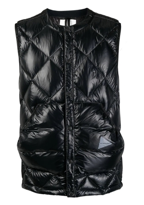 and Wander diamond quilted down vest - Black