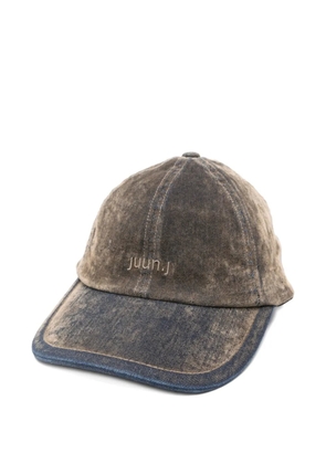 Juun.J acid-wash denim cap - Brown