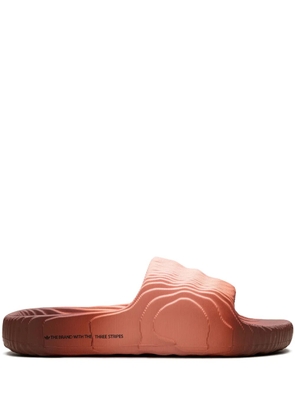adidas Adilette 22 'Wonder Clay' slides - Orange