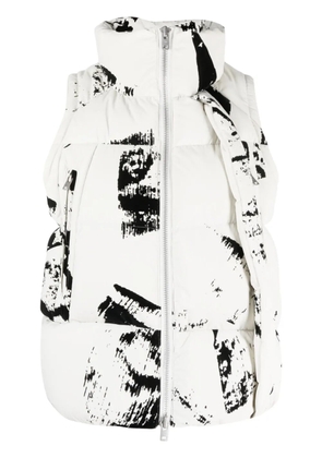 Y-3 graphic-print padded gilet - Grey