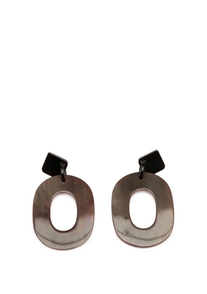 Hermès Pre-Owned 2000-2025 Lacquered Horn Isthme Push Back Earrings costume earrings