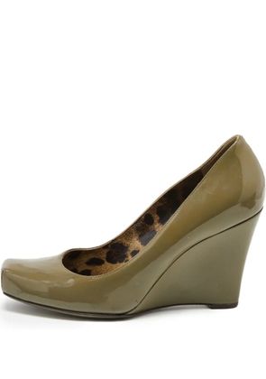Dolce & Gabbana Pre-Owned 80mm patent leather wedge pumps - Brown