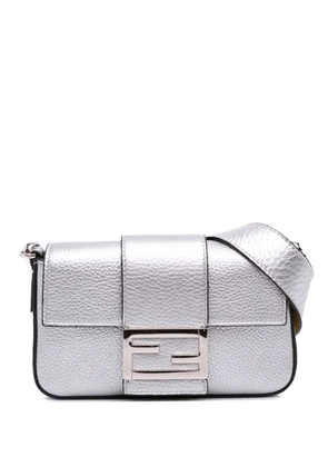 Fendi Pre-Owned 2010-2025 Leather Baguette crossbody bag - Silver