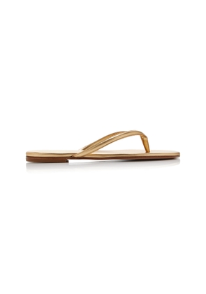 Gianvito Rossi Calypso Metallic Leather Thong Sandals - Moda Operandi