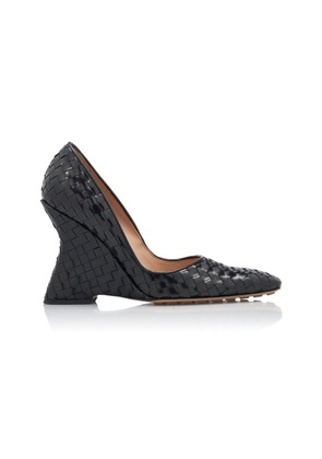 Bottega Veneta Comet Intrecciato Leather Pumps - Moda Operandi