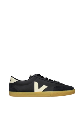 Veja Black Leather Low Top Sneakers - EU44/US11